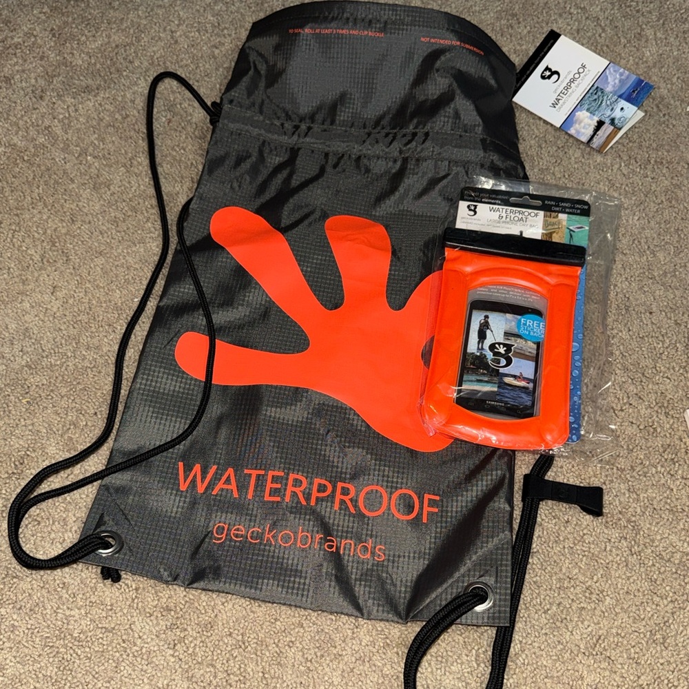 Geckobrands Waterproof Bag 19"x13" Drawstring Bag & Waterproof Cellphone Pouch